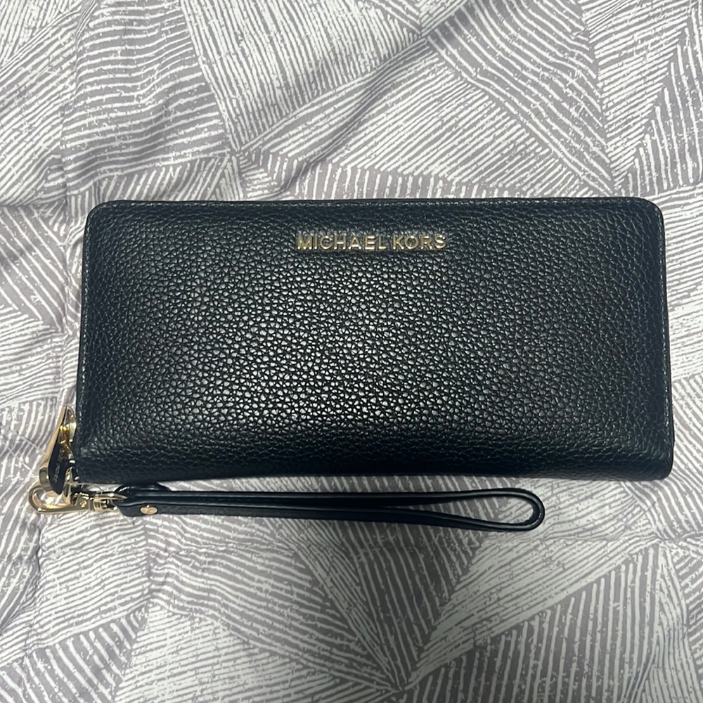 Michael Kors Wristlet